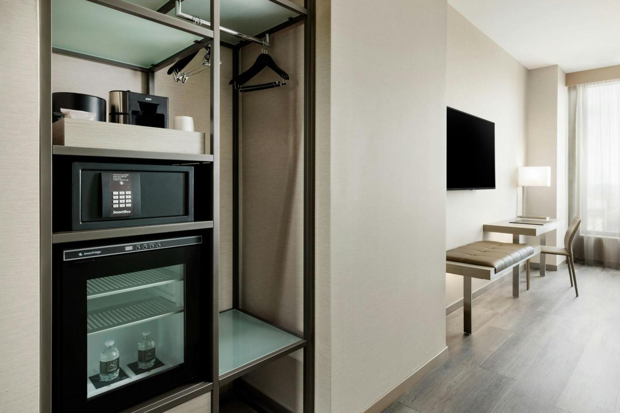 Ac Hotel By Marriott Bethesda Downtown Экстерьер фото